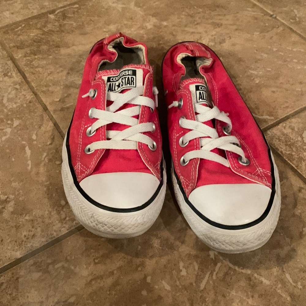Womens size 9 red converse